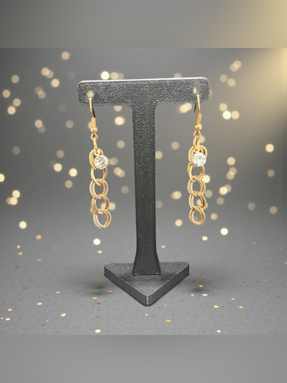 💛Dazzling Gold Tone Linked Drop Earrings with Crystal Accent/NWOT💛 - Picture 3 of 3